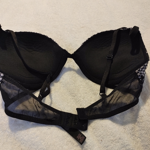 Victoria's Secret Push-up Padded Bra Size 34C - Picture 6 of 8